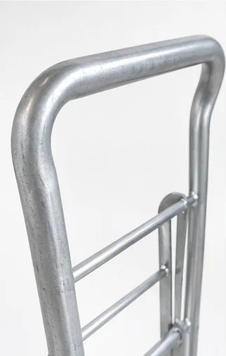 Handle tube and welded joint on a steel platform trolley