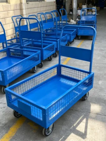 Warehouse trolley for picking and internal stock transfer