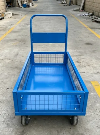 Front view of a mesh-side picking trolley with push handle